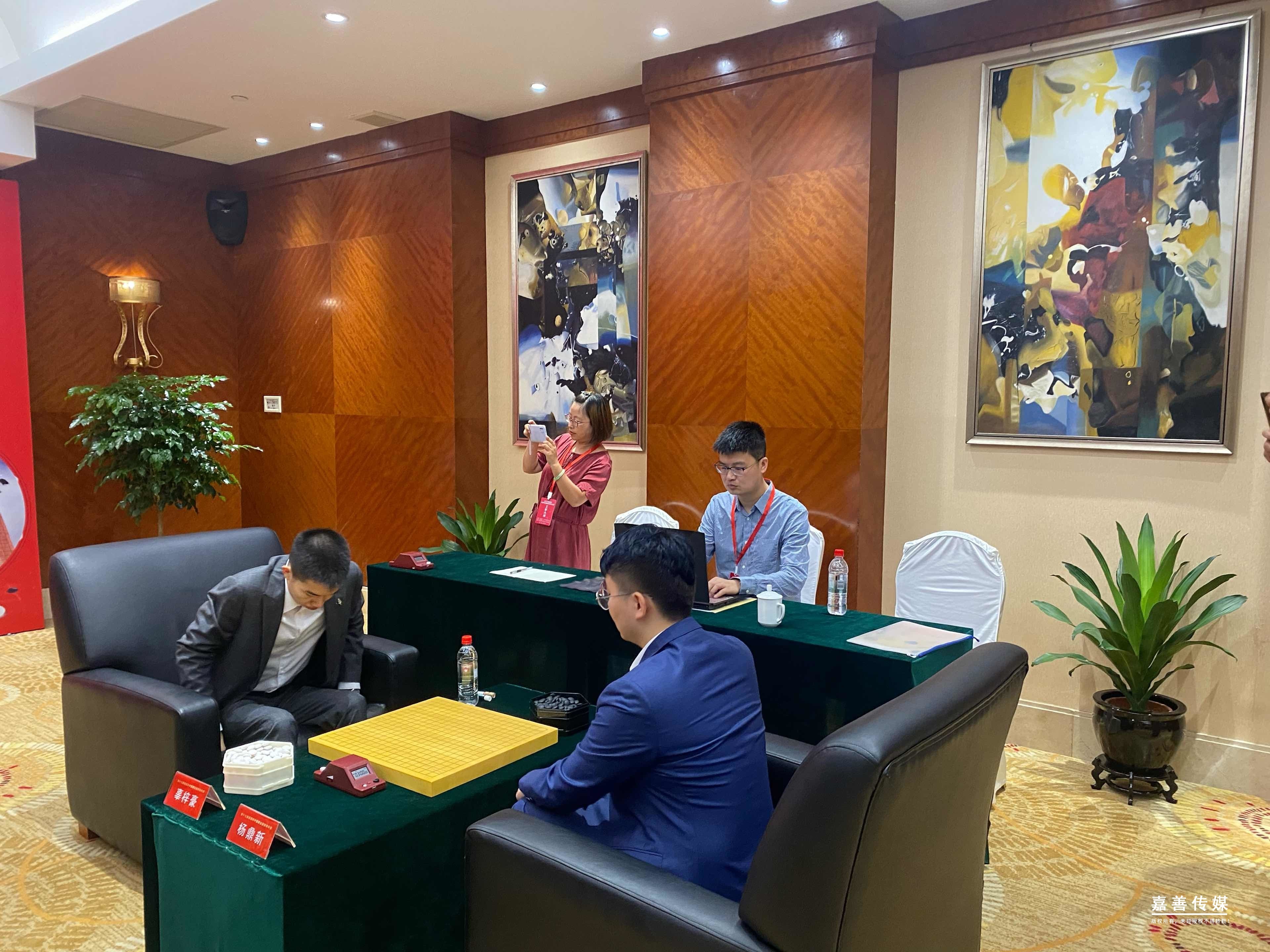 第17届中国职业围棋锦标赛半决赛在我县举行 